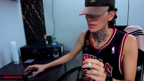 Snapshot of johnsonisaac94_ chatting on March 3, 5:09 am johnsonisaac94  online show from March 3, 5:09 am