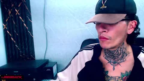 Snapshot of johnsonisaac94_ chatting on February 27, 8:02 am johnsonisaac94  online show from February 27, 8:02 am