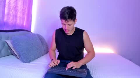 johnycooper08 online show from June 22, 1:51 pm