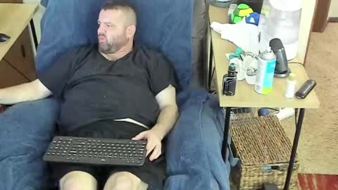 Voyeur online show from April 8, 7:22 am