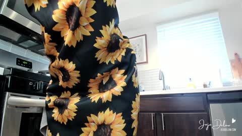    online show from January 10, 9:10 pm