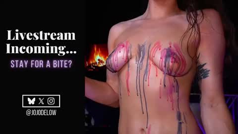    online show from October 5, 11:01 pm