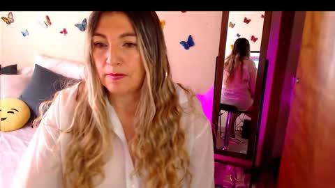Snapshot of jolie_mature_ chatting on September 14, 8:54 pm Jolie Mature online show from September 14, 8:54 pm