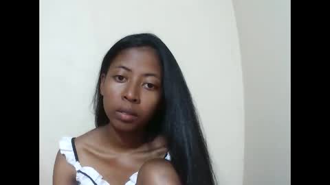 joliekah27 online show from December 13, 7:53 pm