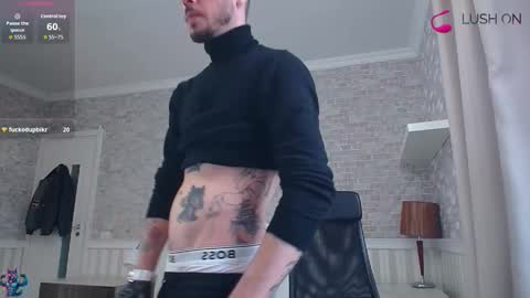 Snapshot of jonahshaw chatting on October 14, 7:00 am JonahShaw online show from October 14, 7:00 am
