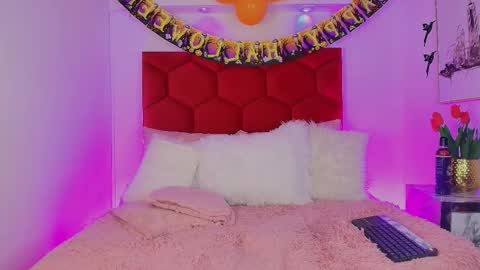 Snapshot of jonas_hiill chatting on October 11, 2:11 pm Jonas  online show from October 11, 2:11 pm