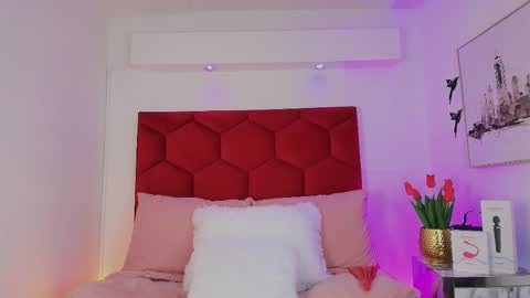 Snapshot of jonas_hiill chatting on September 16, 2:31 pm Jonas  online show from September 16, 2:31 pm