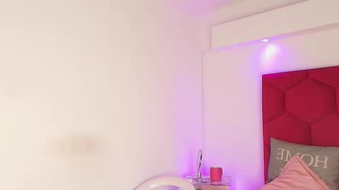 Snapshot of jonas_hiill chatting on March 12, 7:04 pm Jonas  online show from March 12, 7:04 pm