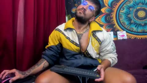 Jonathan RiversNew online show from February 11, 3:08 am