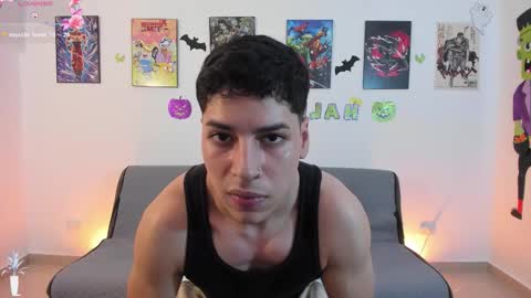 Instagram jonathanfit14 online show from October 24, 8:53 pm