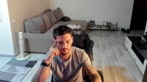 jonnyporn1 online show from January 18, 4:05 pm