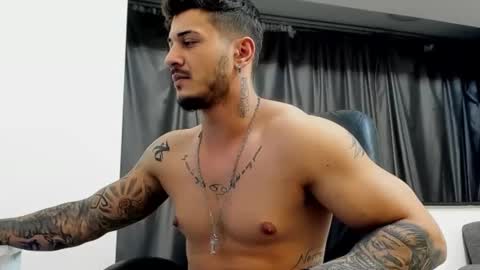 Snapshot of jonnyporn1 chatting on January 6, 5:06 pm jonnyporn1 online show from January 6, 5:06 pm