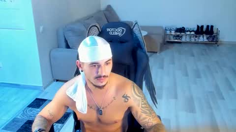 Snapshot of jonnyporn1 chatting on October 20, 5:07 pm jonnyporn1 online show from October 20, 5:07 pm