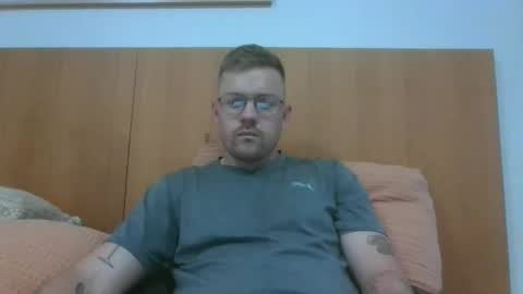 jonoy1995 online show from March 3, 3:52 am