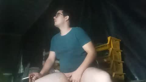 Snapshot of jonytuga90 chatting on September 21, 5:00 am hornypeter online show from September 21, 5:00 am