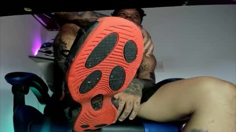 Snapshot of jordan33blake chatting on October 23, 2:02 am jordan33blake online show from October 23, 2:02 am