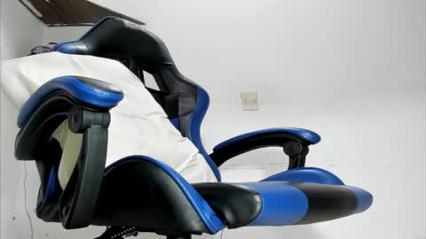 jordan33blake online show from November 15, 12:07 pm