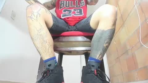 Snapshot of jordan33blake chatting on February 27, 1:28 pm jordan33blake online show from February 27, 1:28 pm