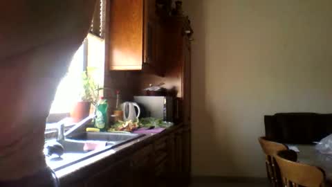 Snapshot of jos39a chatting on September 18, 2:10 pm jos39a online show from September 18, 2:10 pm