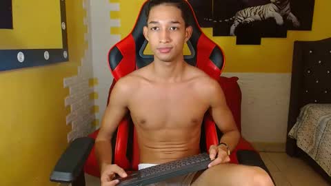 jose_sexycumm online show from October 9, 8:58 pm