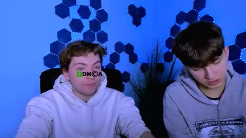 joseph_bear_ online show from March 3, 9:27 am