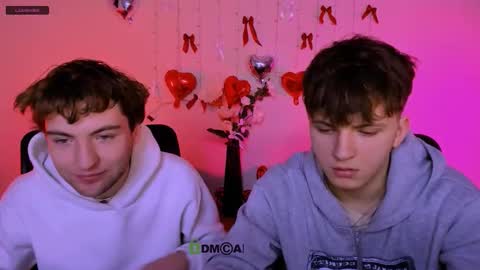 joseph_bear_ online show from February 21, 9:45 am