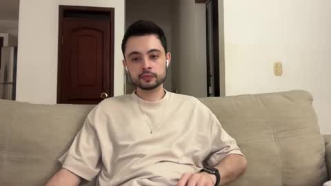 Snapshot of josezaens_ chatting on September 16, 8:06 am josezaens_ online show from September 16, 8:06 am