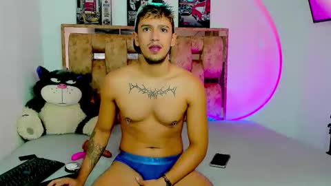 JOSH online show from December 17, 7:04 am