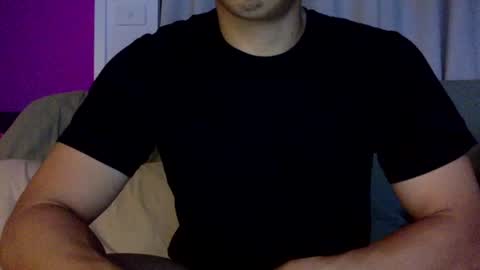 joshasian0713 online show from June 14, 11:45 am