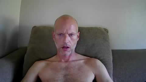 Snapshot of joshking2017 chatting on October 3, 5:21 pm joshking2017 online show from October 3, 5:21 pm