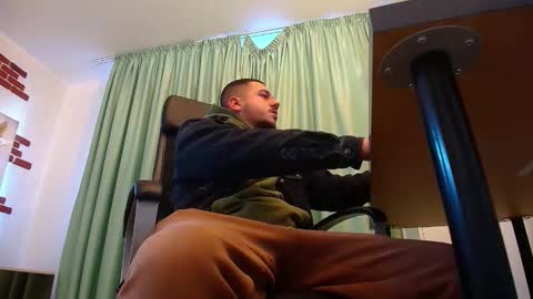 Snapshot of joshknights chatting on September 28, 5:49 am JoshKnight online show from September 28, 5:49 am
