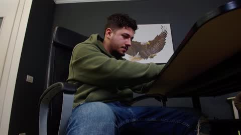 Snapshot of joshknights chatting on February 17, 6:42 am JoshKnight online show from February 17, 6:42 am