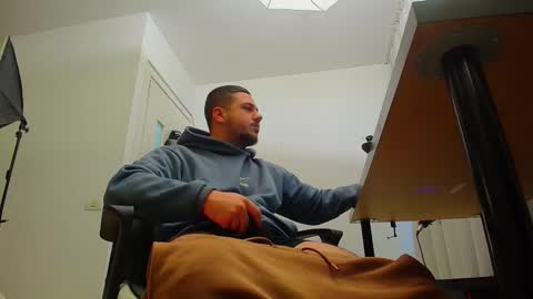 Snapshot of joshknights chatting on October 7, 5:14 am JoshKnight online show from October 7, 5:14 am
