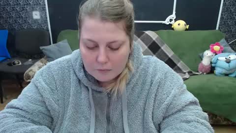 josiesun771 online show from March 1, 10:34 am