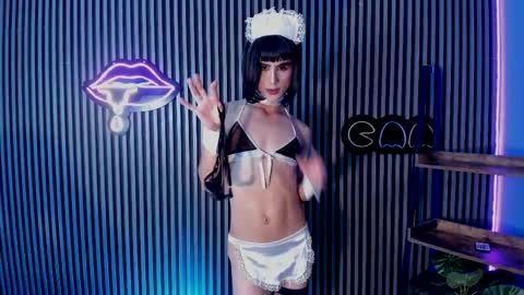 Jostyn Rous online show from May 24, 1:28 pm