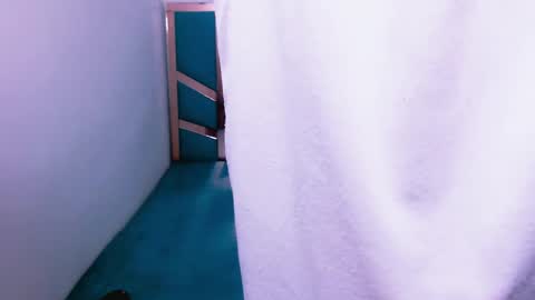 josue_linares online show from September 17, 2:26 am