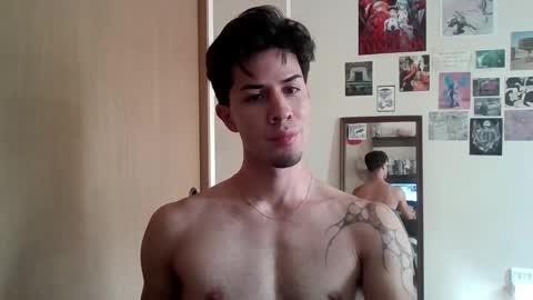 Snapshot of jotarojas1 chatting on January 4, 8:37 pm jotarojas1 online show from January 4, 8:37 pm