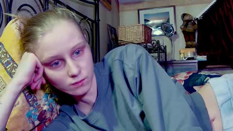 Snapshot of joy_keys chatting on January 25, 6:24 pm joy_keys online show from January 25, 6:24 pm