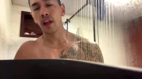  JOYLOPEZFIT online show from May 17, 6:06 pm