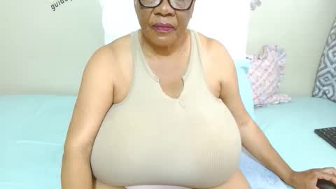 DairyQueen online show from October 9, 9:37 am