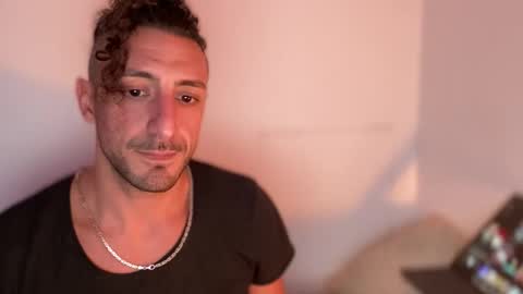 joyfulleyes online show from November 18, 4:32 pm