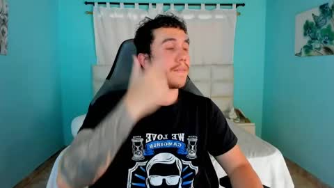 Juan online show from May 27, 7:22 pm