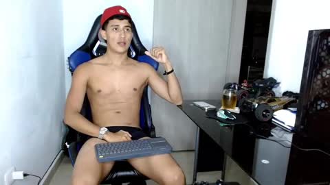 Snapshot of juan_da01 chatting on March 2, 12:20 am JuanDa online show from March 2, 12:20 am