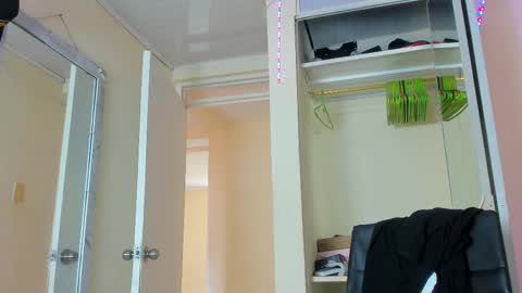 Juan Esteban online show from September 14, 4:52 pm