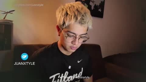 . online show from March 2, 7:42 pm