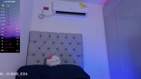 Snapshot of juande_24 chatting on February 26, 5:57 am independent model online show from February 26, 5:57 am