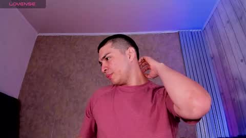 Juan David online show from March 10, 1:00 pm