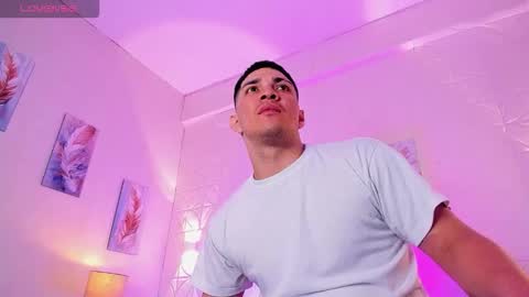 Juan David online show from November 9, 1:36 pm