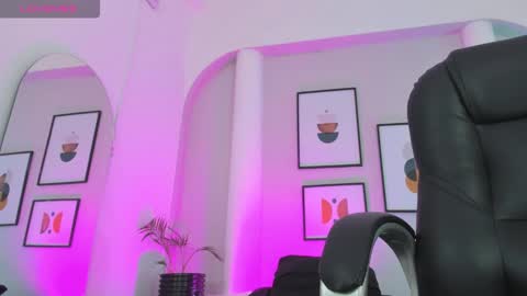 juanita__acosta online show from February 4, 11:30 pm