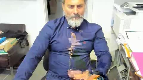 Snapshot of juergenkru chatting on September 27, 4:16 pm Giovanni50pro online show from September 27, 4:16 pm